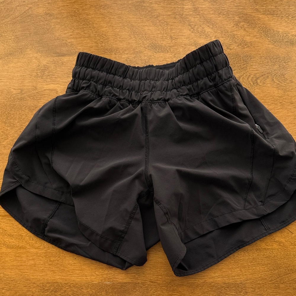 lululemon athletica-Track That Mid Rise Lined Short- 5 inch inseam